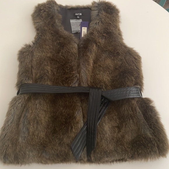 Apt9 Faux Fur Vest with Belt- two fasten hooks- size Small - Picture 3 of 9
